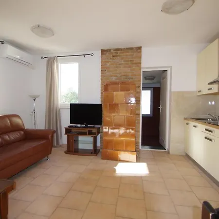 Eric Apartamento Pula